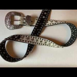 Beautiful decorative western belt.